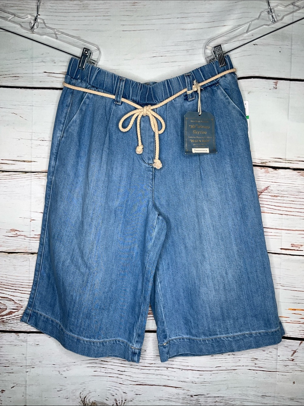 Democracy NWT L Denim “Ab” Leisure Skyrise Bermuda Jean Shorts w/ Rope Tie Belt